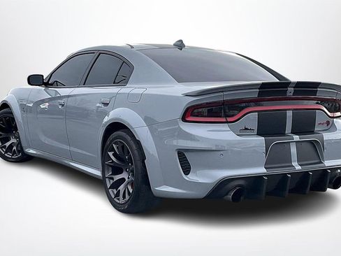 Used 2022 Dodge Charger SRT Hellcat w/ Harman/Kardon Audio Group image 5