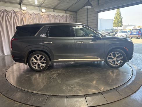 Used 2021 Hyundai Palisade Limited w/ Winter Package image 4