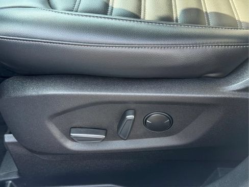 Used 2022 Ford Edge SEL AWD/4WD image 22