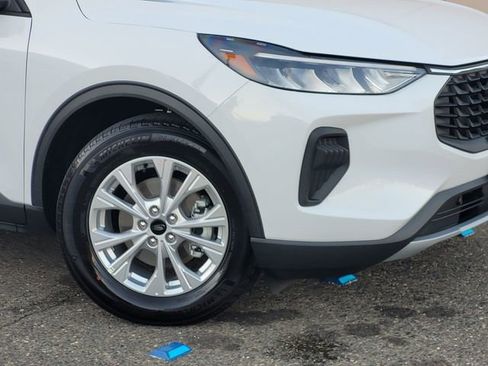 Used 2025 Ford Escape Active image 6