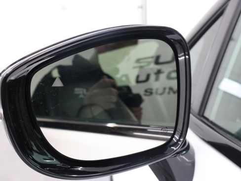 Used 2024 Chrysler Pacifica Limited FWD image 44