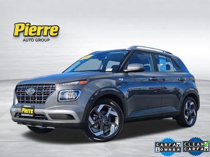 Used 2025 Hyundai Venue SEL