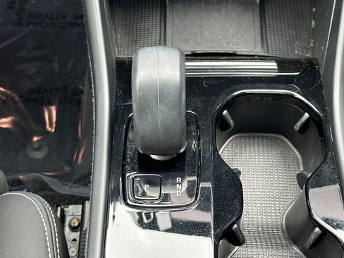 Certified 2023 Volvo XC40 Recharge Ultimate image 25