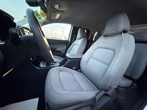 Used 2022 Chevrolet Colorado W/T RWD image 19