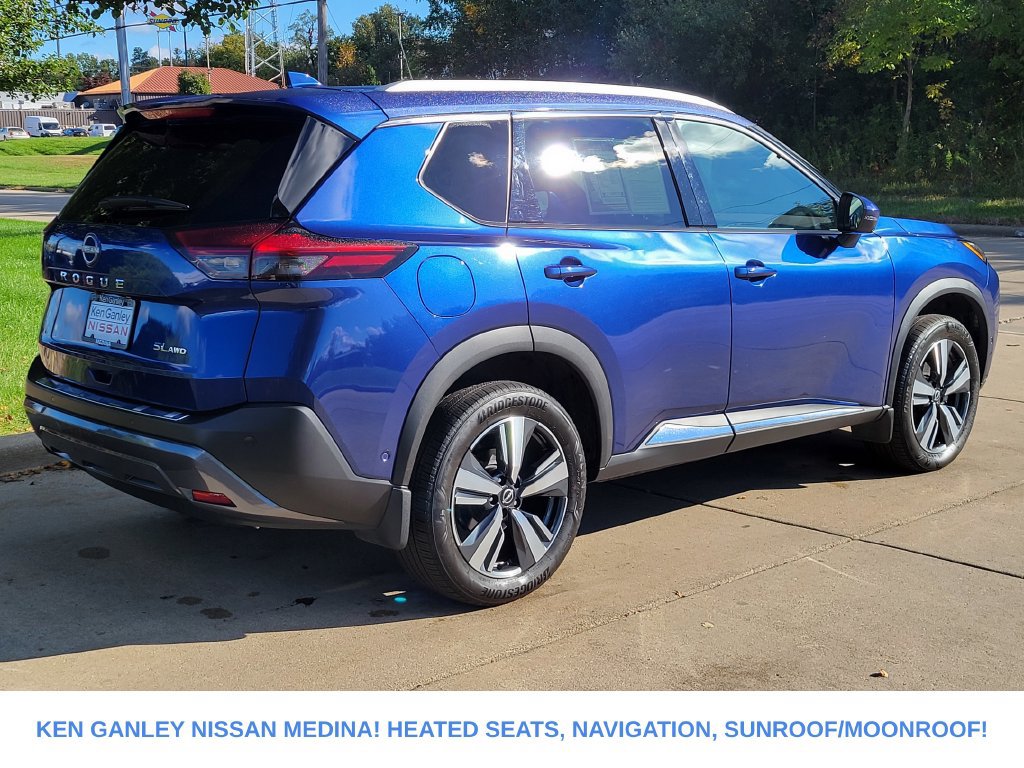 Used 2023 Nissan Rogue SL w/ SL Premium Package AWD/4WD image 3