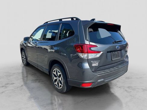 Certified 2023 Subaru Forester Premium AWD/4WD image 3