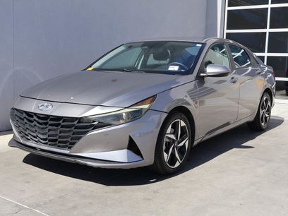 Used 2023 Hyundai Elantra SEL w/ Convenience Package