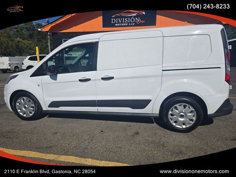 Used 2015 Ford Transit Connect XLT image 7