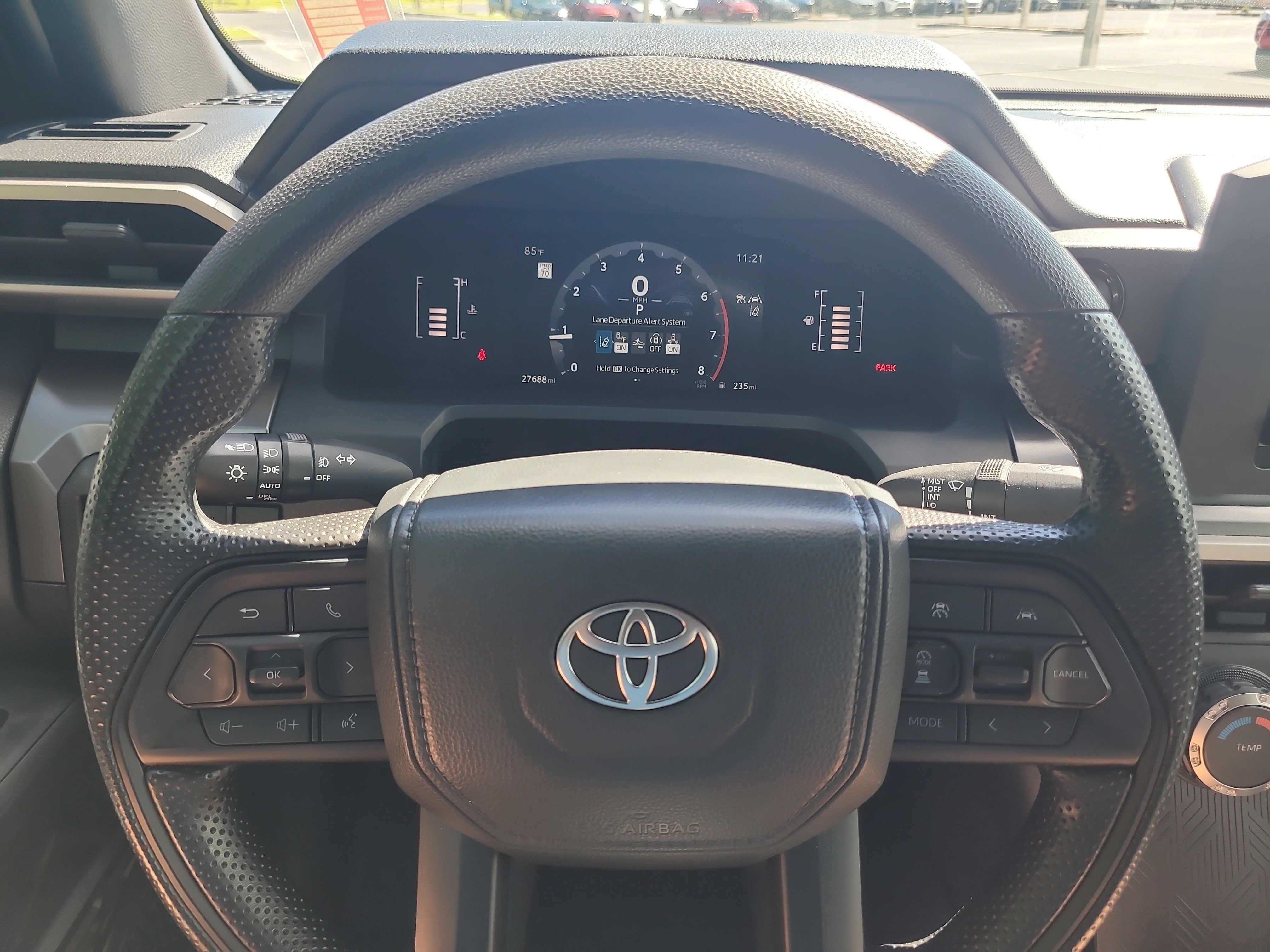 Used 2025 Toyota Tacoma SR5 RWD image 28