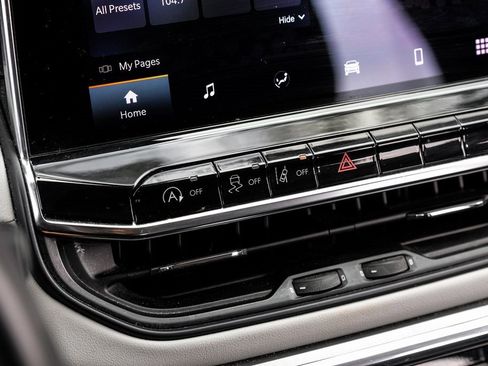 Used 2022 Jeep Compass Limited image 34