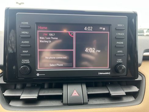 Certified 2021 Toyota RAV4 LE image 21