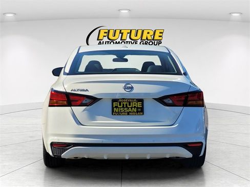 Certified 2025 Nissan Altima 2.5 S image 8