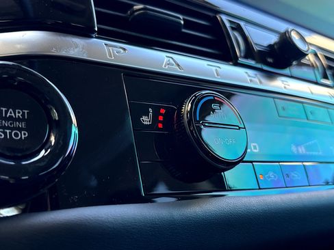 New 2026 Nissan Pathfinder SV image 7