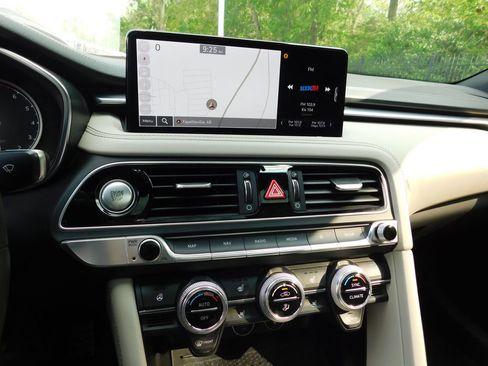 Used 2023 Genesis G70 2.0T w/ Sport Prestige Package image 10