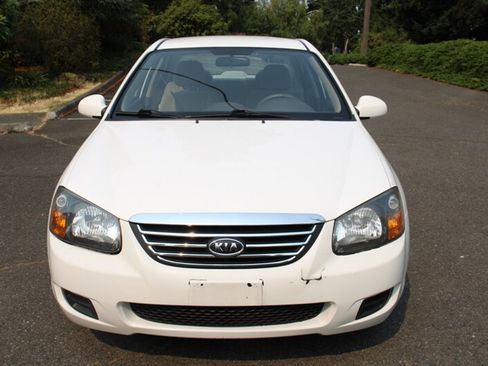 Used 2009 Kia Spectra EX FWD image 9