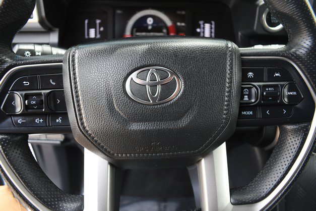 Certified 2025 Toyota 4Runner SR5 AWD/4WD image 30
