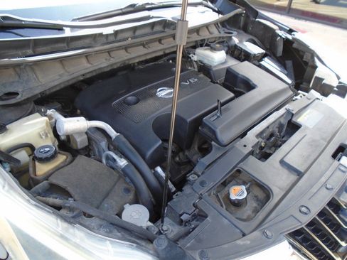 Used 2015 Nissan Murano Platinum w/ Platinum Technology Package FWD image 18