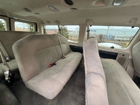 Used 2013 Ford E-350 and Econoline 350 XLT image 21