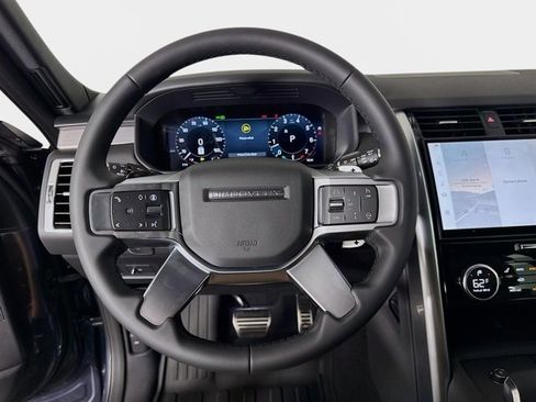 New 2026 Land Rover Discovery Limited Edition image 12