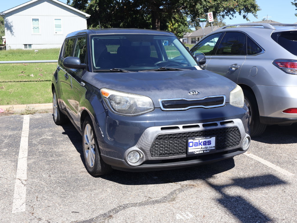 Used 2016 Kia Soul + FWD image 5