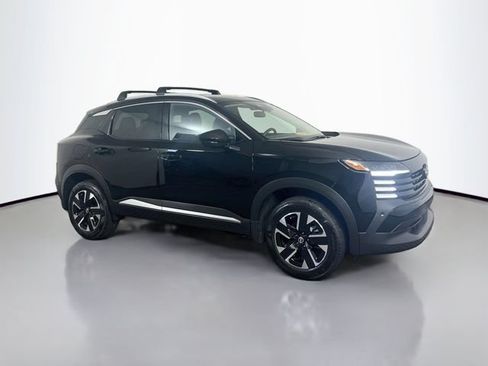 Used 2026 Nissan Kicks SR w/ Cold Weather Package FWD image 22