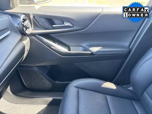 Used 2025 Chevrolet Equinox LT w/ Convenience Package II image 25