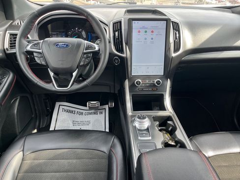 Certified 2024 Ford Edge ST-Line image 6