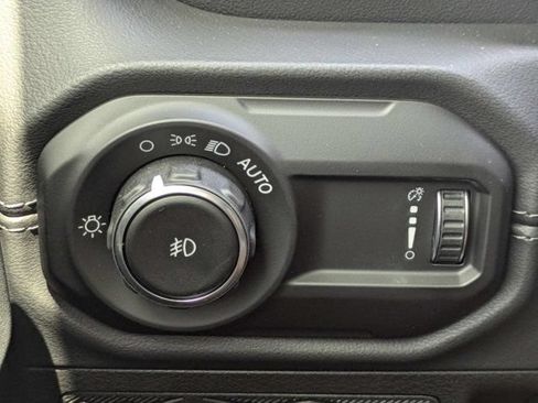 New 2026 Jeep Wrangler Unlimited Sahara AWD/4WD image 25