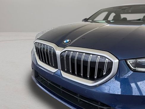 Used 2025 BMW 530i w/ Premium Package image 4