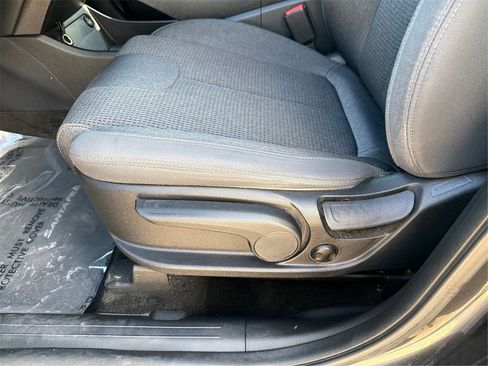 Used 2022 Hyundai Santa Fe SE image 19