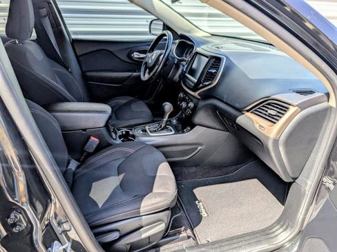 Used 2016 Jeep Cherokee Latitude image 21