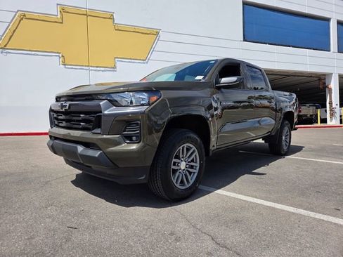 Certified 2023 Chevrolet Colorado LT w/ LT Convenience Package image 2