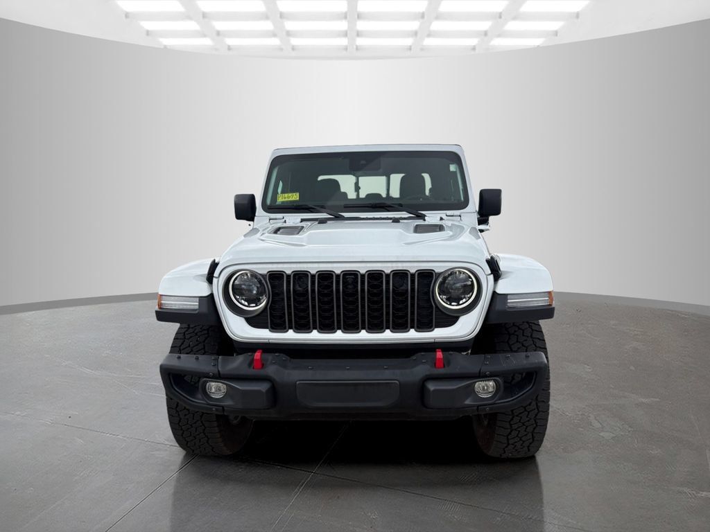 Used 2025 Jeep Gladiator Rubicon AWD/4WD image 9