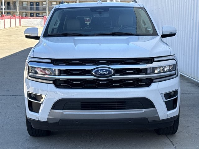 Used 2024 Ford Expedition Max Limited RWD image 8
