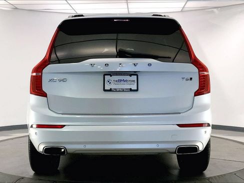 Used 2017 Volvo XC90 T6 Momentum w/ Vision Package AWD/4WD image 3