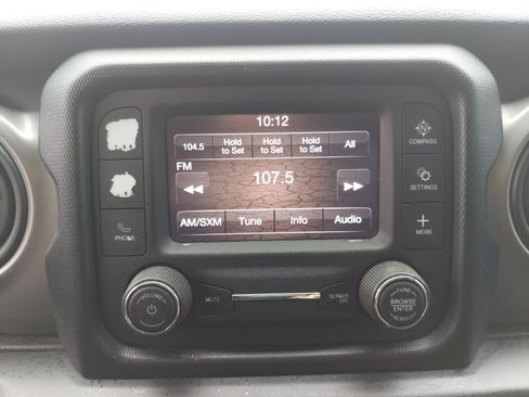 Used 2020 Jeep Wrangler Sport AWD/4WD image 16