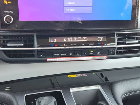 Certified 2026 Toyota Sienna XLE FWD image 22