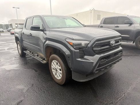 Used 2025 Toyota Tacoma SR RWD image 2