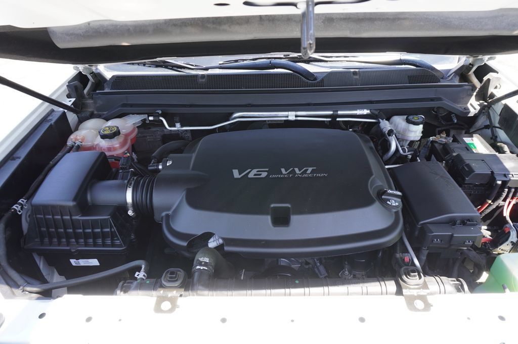Used 2021 GMC Canyon AT4 w/ Driver Alert Package AWD/4WD image 9