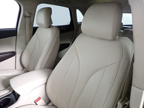 Used 2017 Lincoln MKC Premiere AWD/4WD image 22