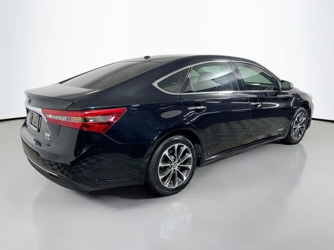 Used 2016 Toyota Avalon XLE Plus FWD image 4