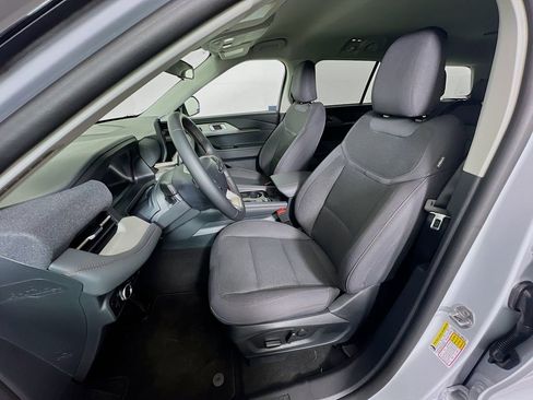 Used 2026 Ford Explorer Active image 14