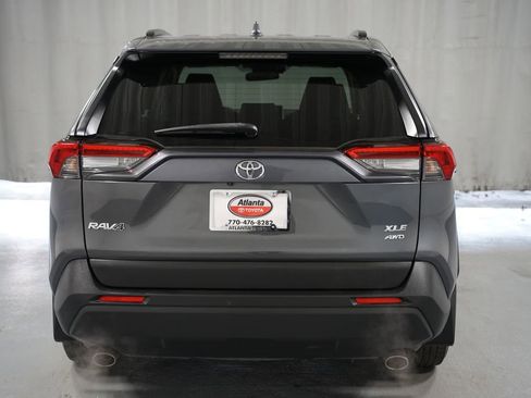 Used 2020 Toyota RAV4 XLE image 7