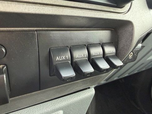 Used 2012 Ford F250 XLT w/ XLT Premium Pkg AWD/4WD image 19
