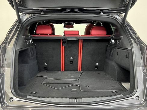 Used 2022 Alfa Romeo Stelvio Veloce image 12