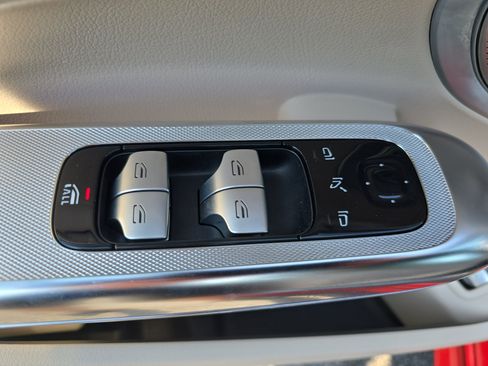 Used 2024 Mercedes-Benz CLE 300 4MATIC Cabriolet image 27