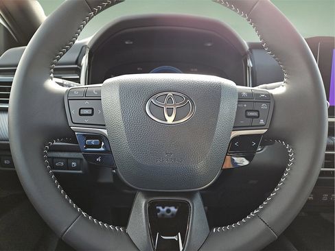 New 2026 Toyota Camry SE image 24