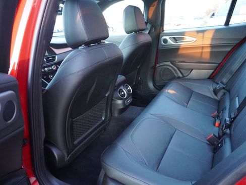 New 2025 Alfa Romeo Giulia AWD image 28