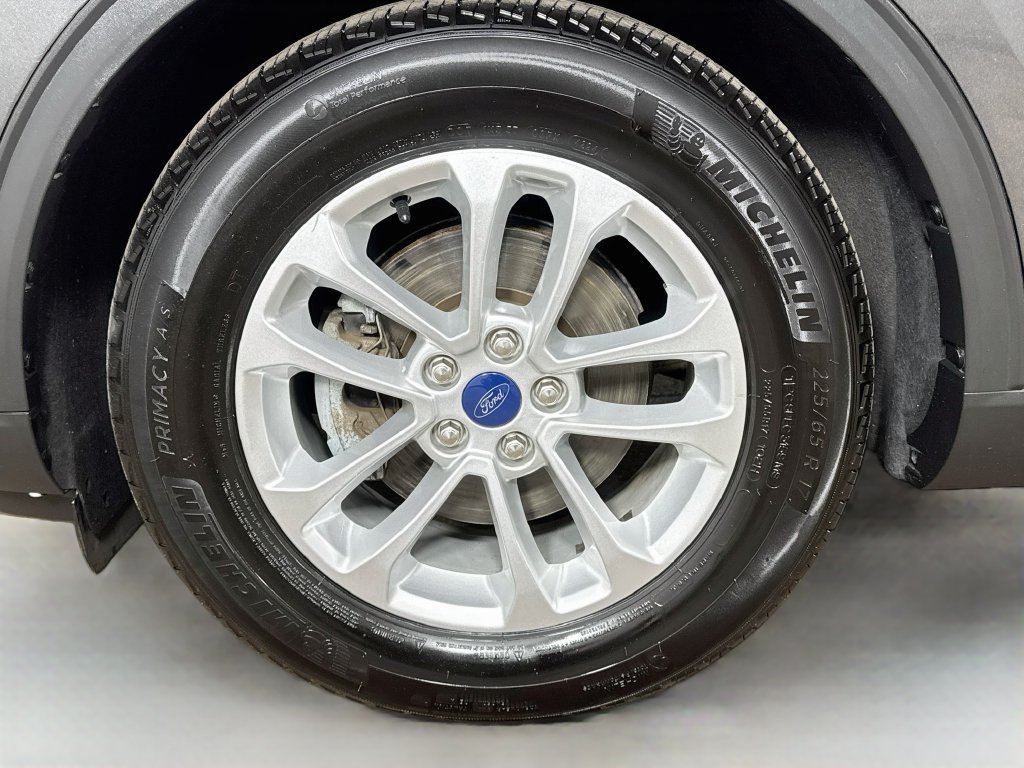 Used 2020 Ford Escape SE FWD image 37