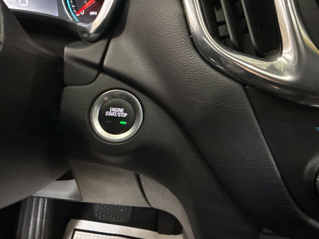 Used 2024 Chevrolet Equinox LT AWD/4WD image 30